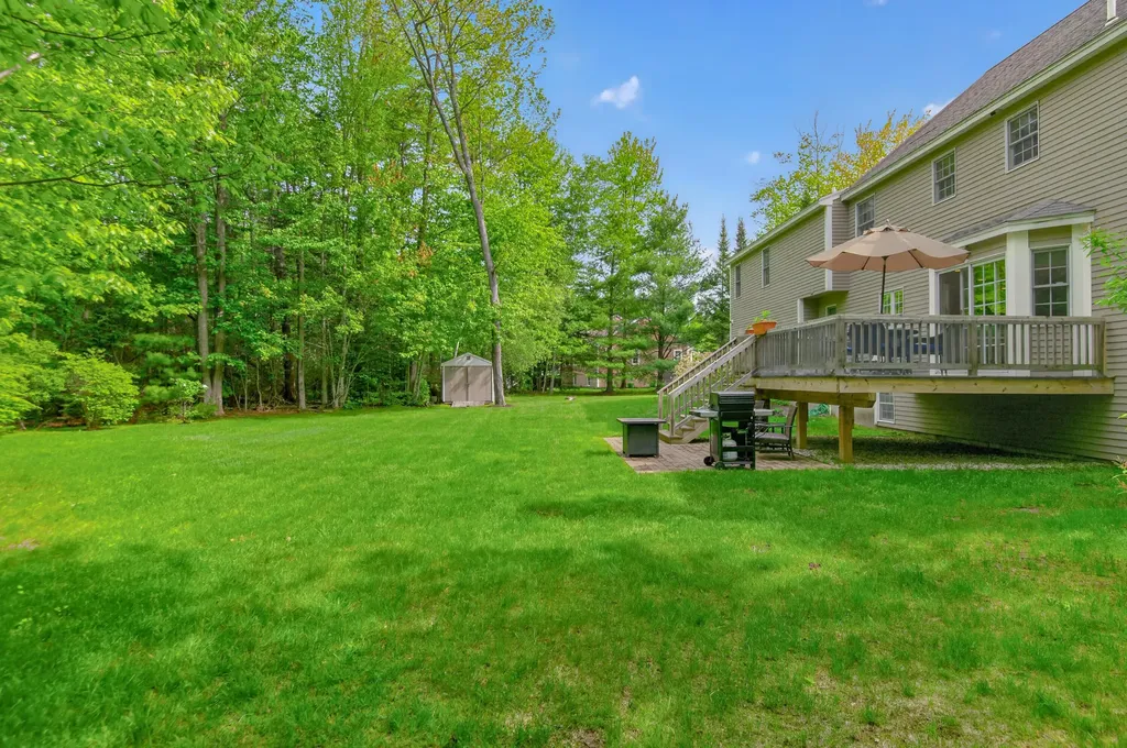 15 Bornheimer Place Scarborough ME 04074