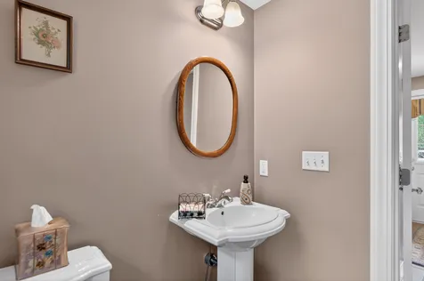 15 Bornheimer Place Scarborough ME 04074