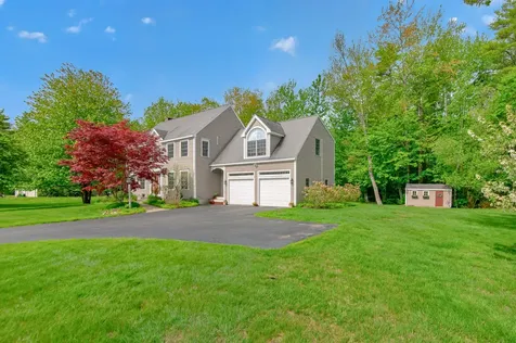 15 Bornheimer Place Scarborough ME 04074