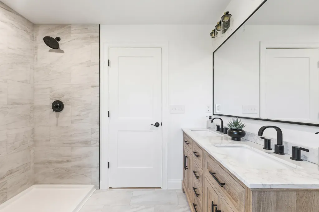 46 Woodbrey Lane Standish ME 04084