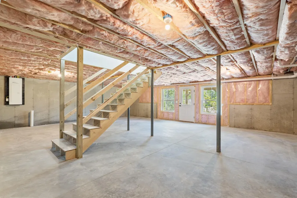 46 Woodbrey Lane Standish ME 04084
