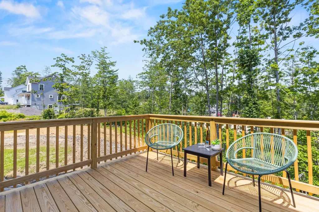 46 Woodbrey Lane Standish ME 04084