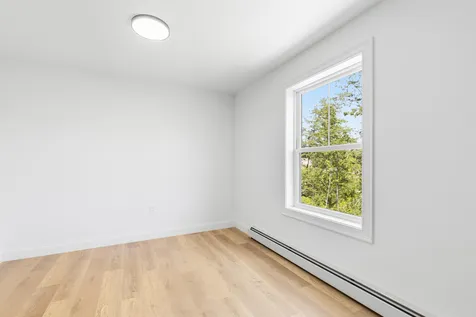 46 Woodbrey Lane Standish ME 04084