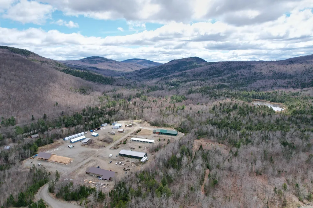 1007 Apres Way Carrabassett Valley ME 04947