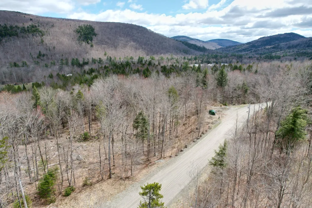 1007 Apres Way Carrabassett Valley ME 04947