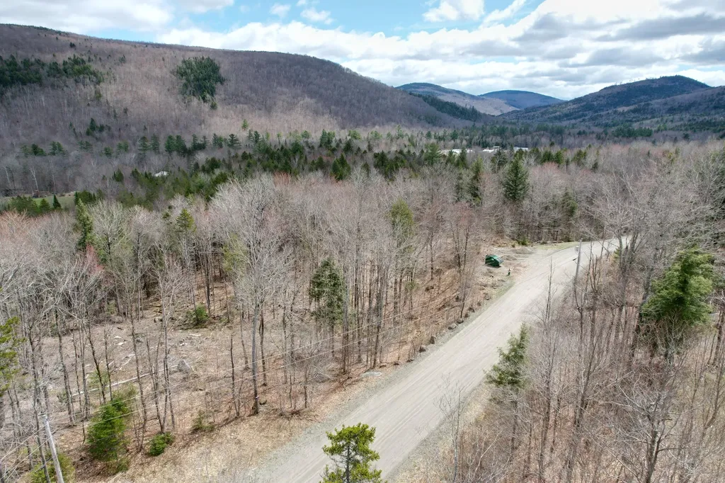1007 Apres Way Carrabassett Valley ME 04947