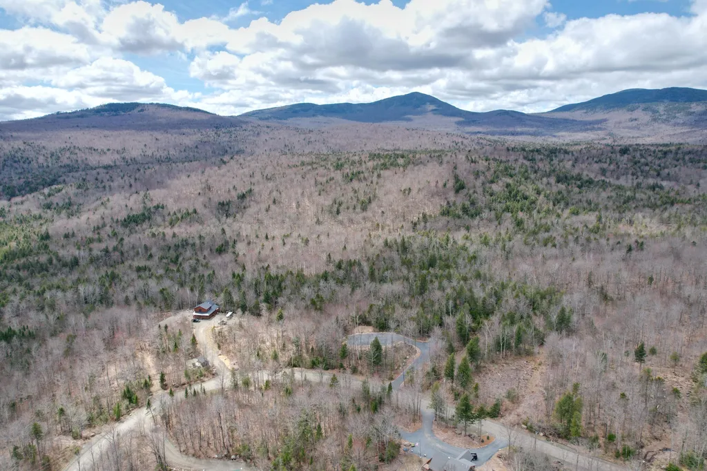 1007 Apres Way Carrabassett Valley ME 04947