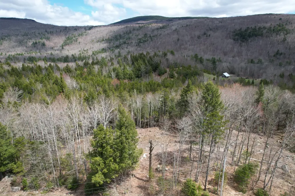 1005 Apres Way Carrabassett Valley ME 04947