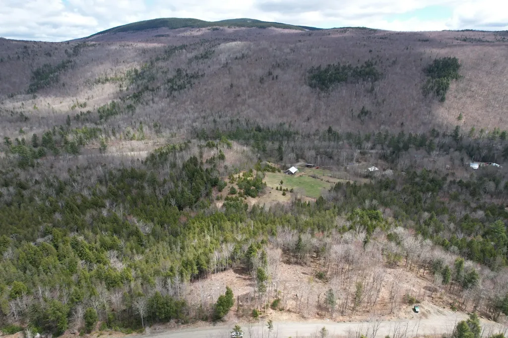 1005 Apres Way Carrabassett Valley ME 04947