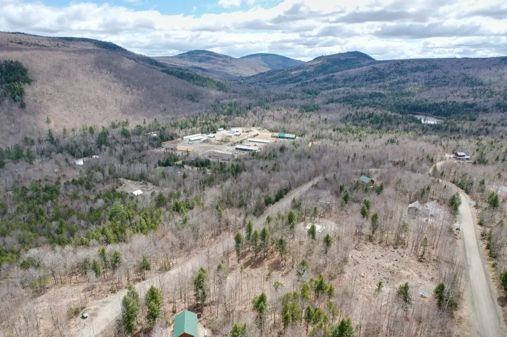 1009 Apres Way Carrabassett Valley ME 04947