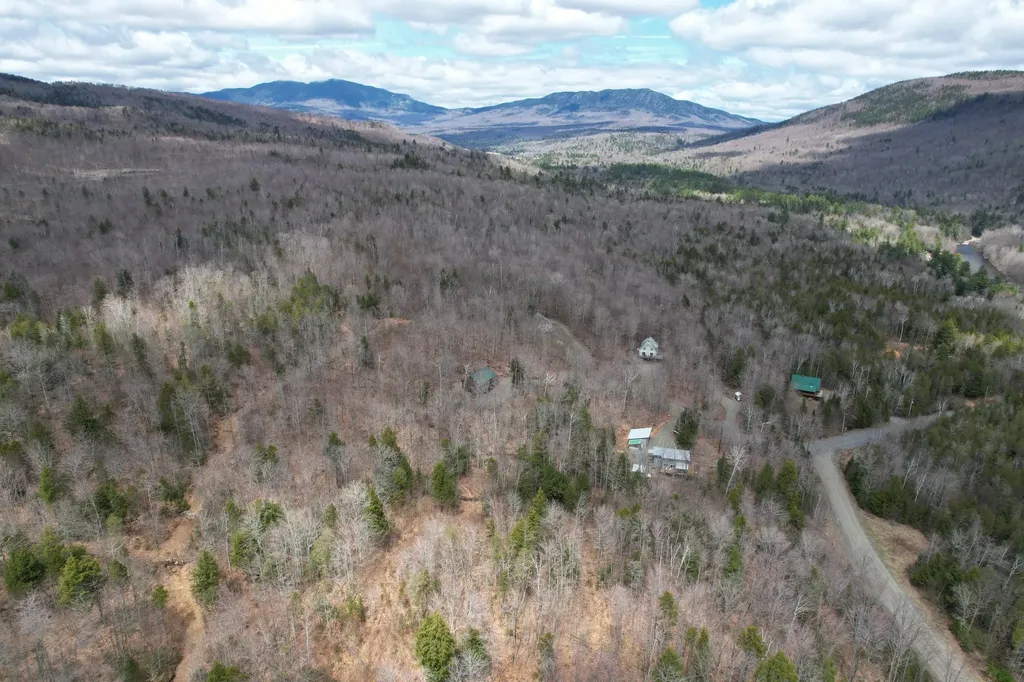 1009 Apres Way Carrabassett Valley ME 04947