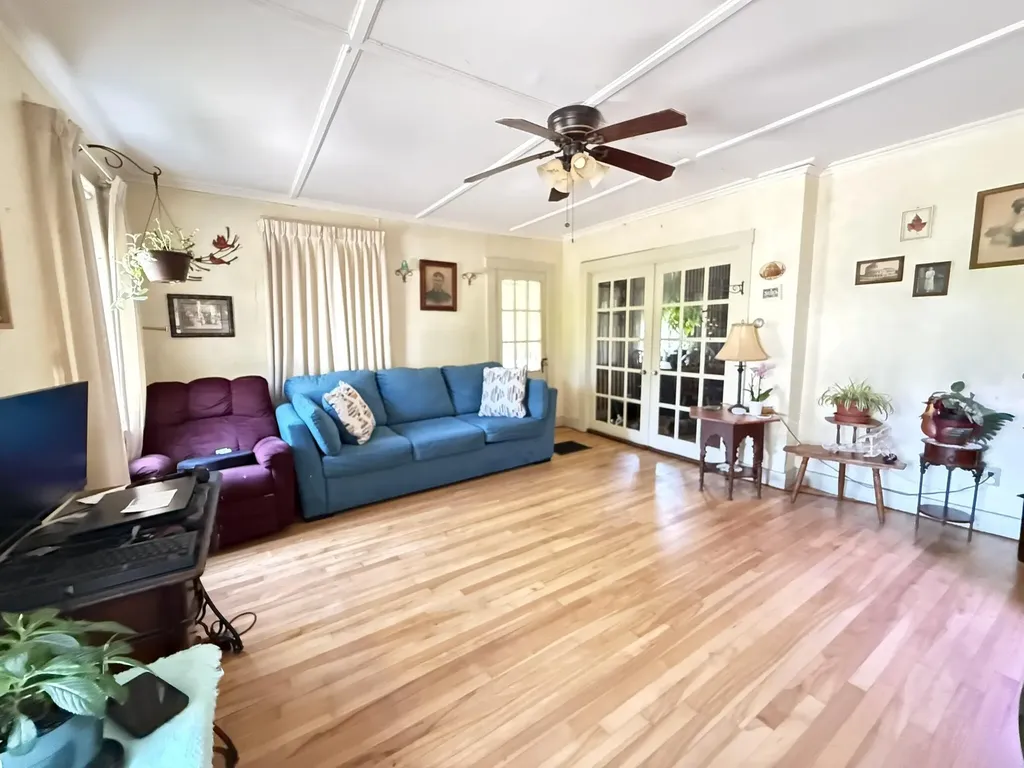 1777 Riverside Drive Auburn ME 04210
