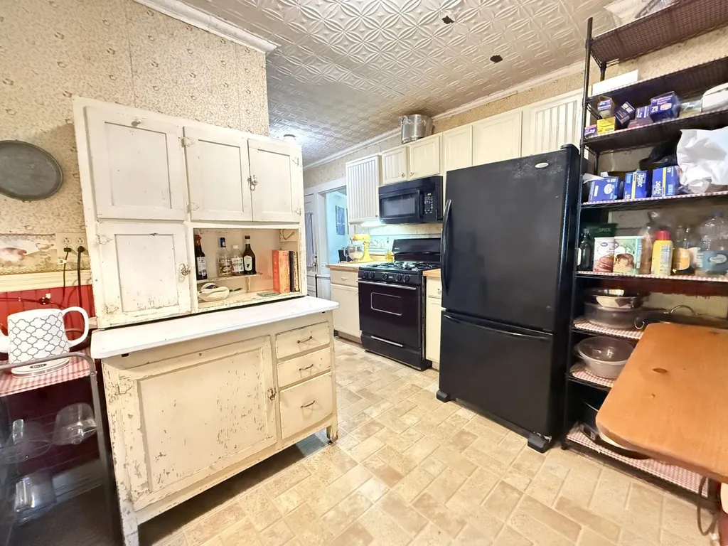 1777 Riverside Drive Auburn ME 04210