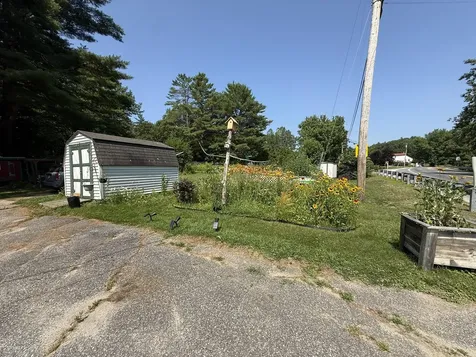1777 Riverside Drive Auburn ME 04210