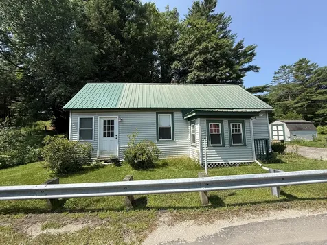 1777 Riverside Drive Auburn ME 04210