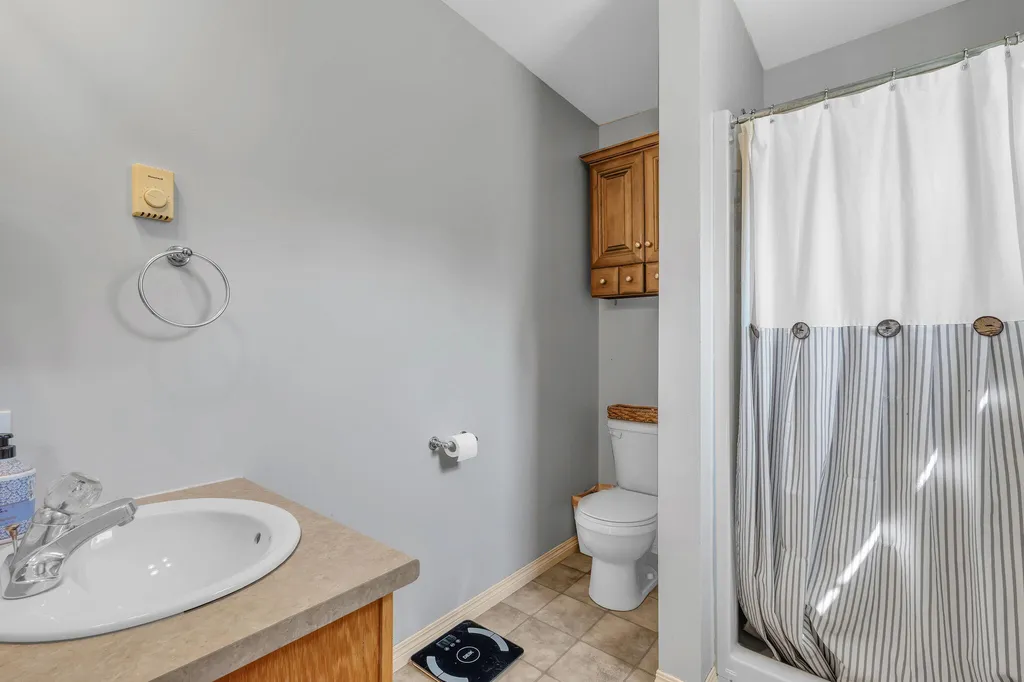 210 Scotts Point Road Clifton ME 04428