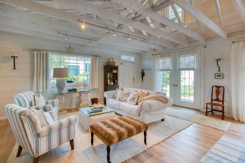 32 Murray Hill Road Boothbay ME 04544