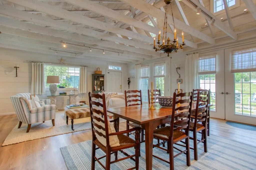 32 Murray Hill Road Boothbay ME 04544