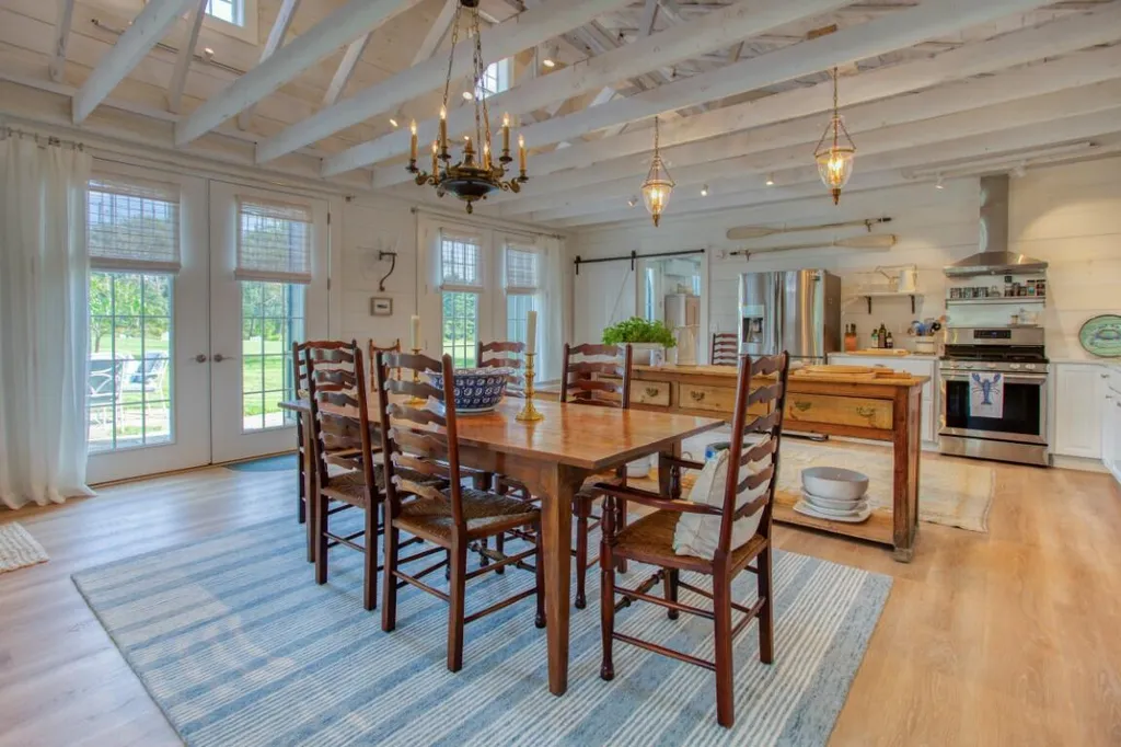 32 Murray Hill Road Boothbay ME 04544