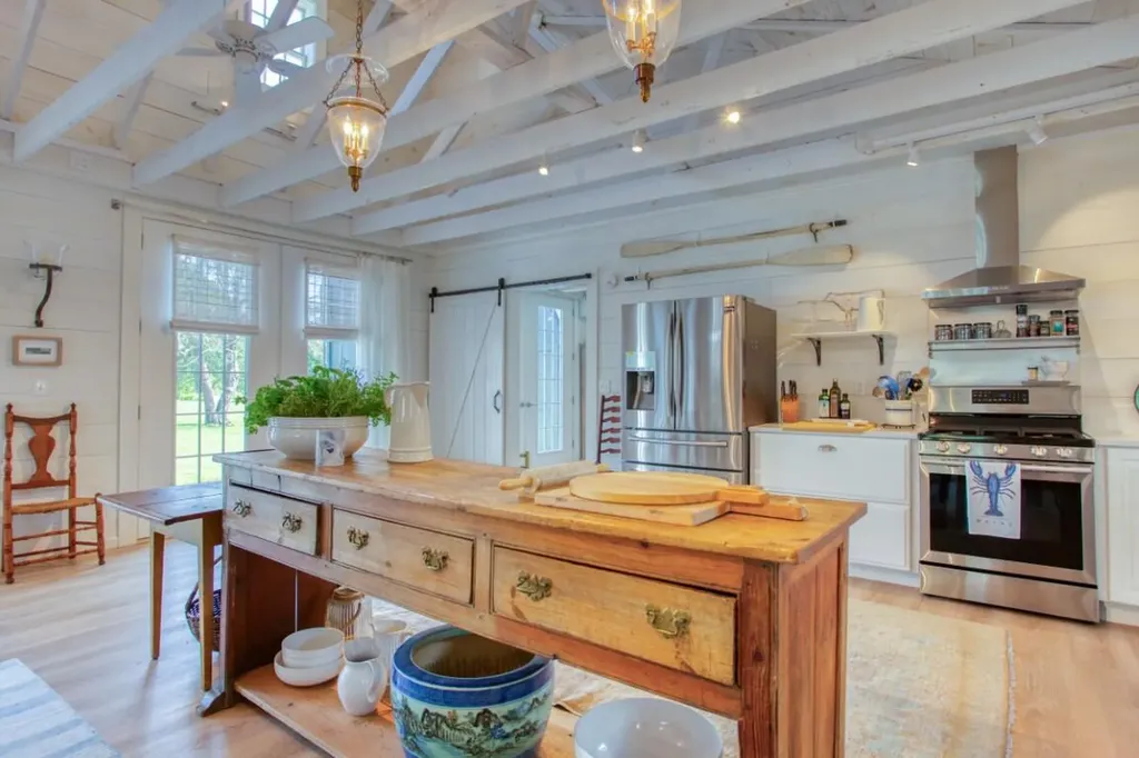 32 Murray Hill Road Boothbay ME 04544