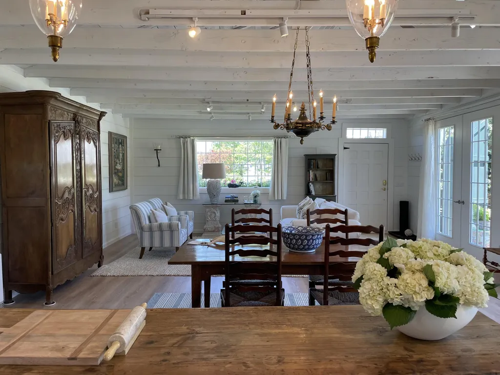 32 Murray Hill Road Boothbay ME 04544