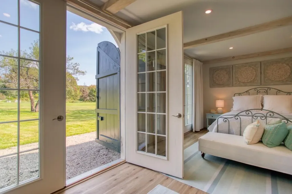32 Murray Hill Road Boothbay ME 04544