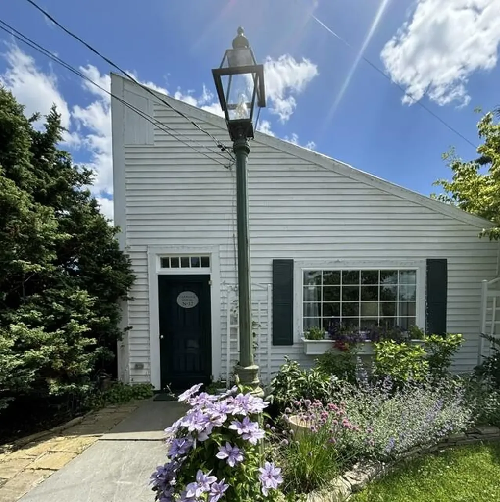 32 Murray Hill Road Boothbay ME 04544