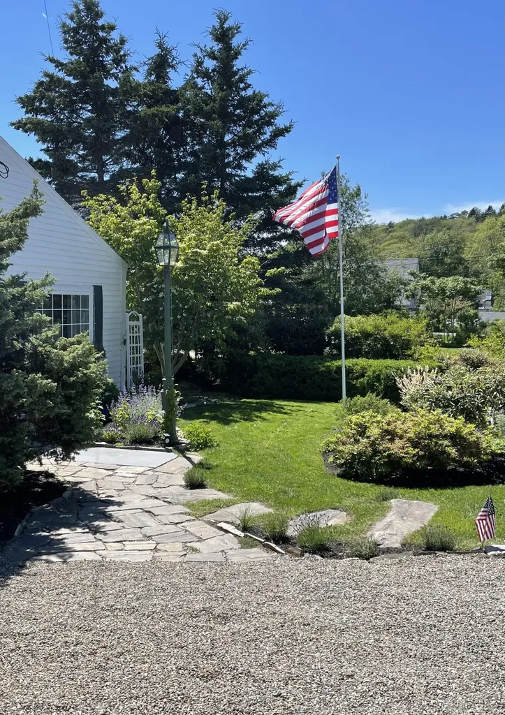 32 Murray Hill Road Boothbay ME 04544