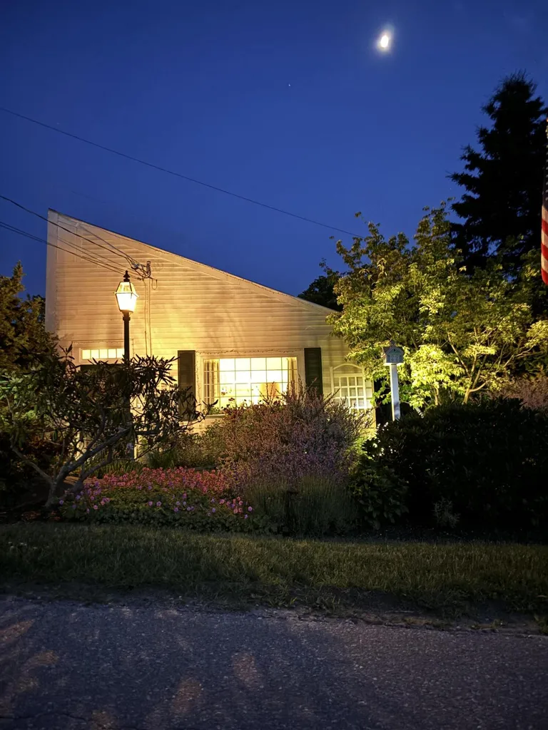 32 Murray Hill Road Boothbay ME 04544