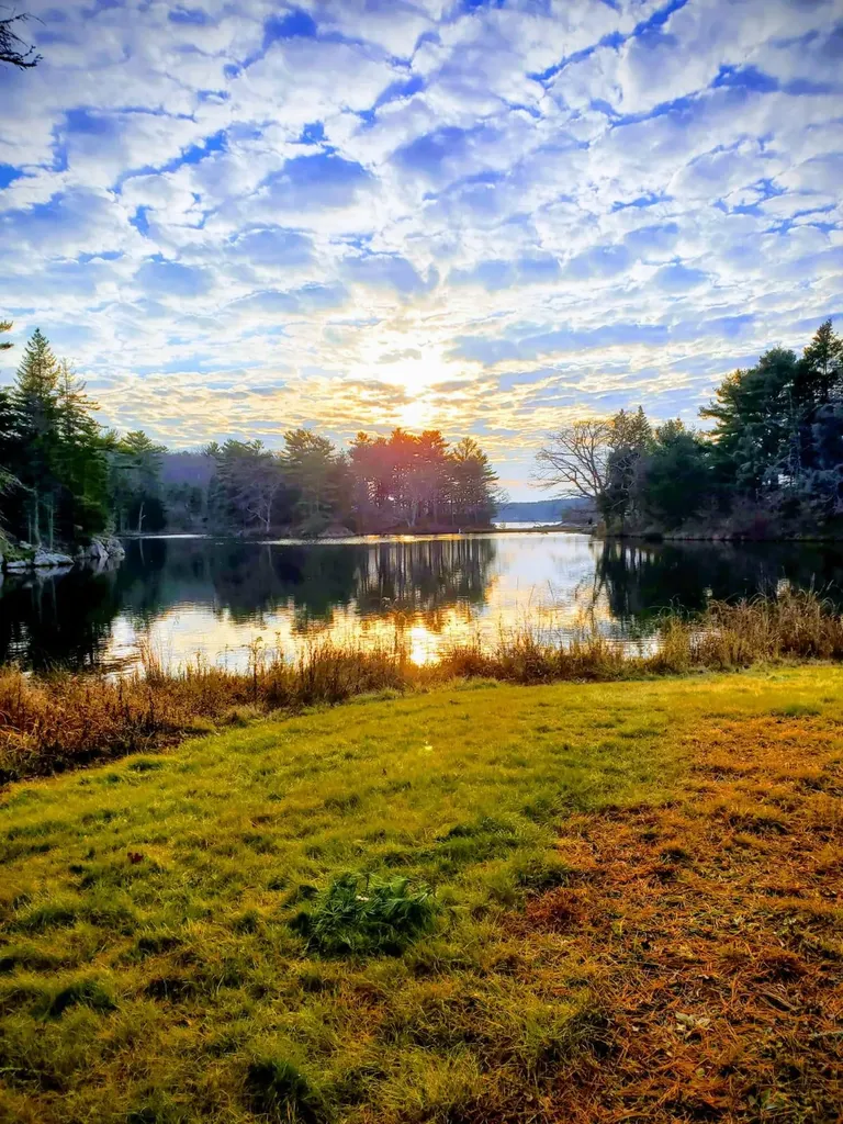32 Murray Hill Road Boothbay ME 04544