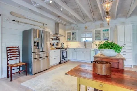32 Murray Hill Road Boothbay ME 04544