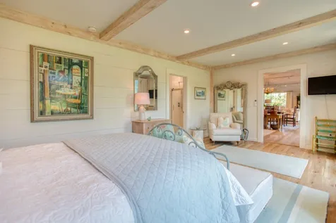 32 Murray Hill Road Boothbay ME 04544