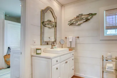 32 Murray Hill Road Boothbay ME 04544