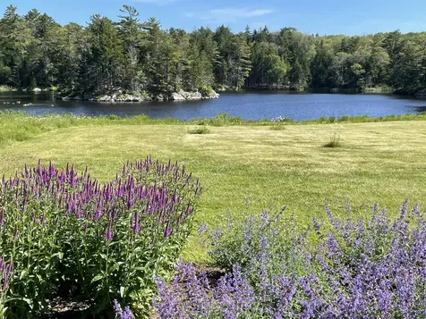 32 Murray Hill Road Boothbay ME 04544