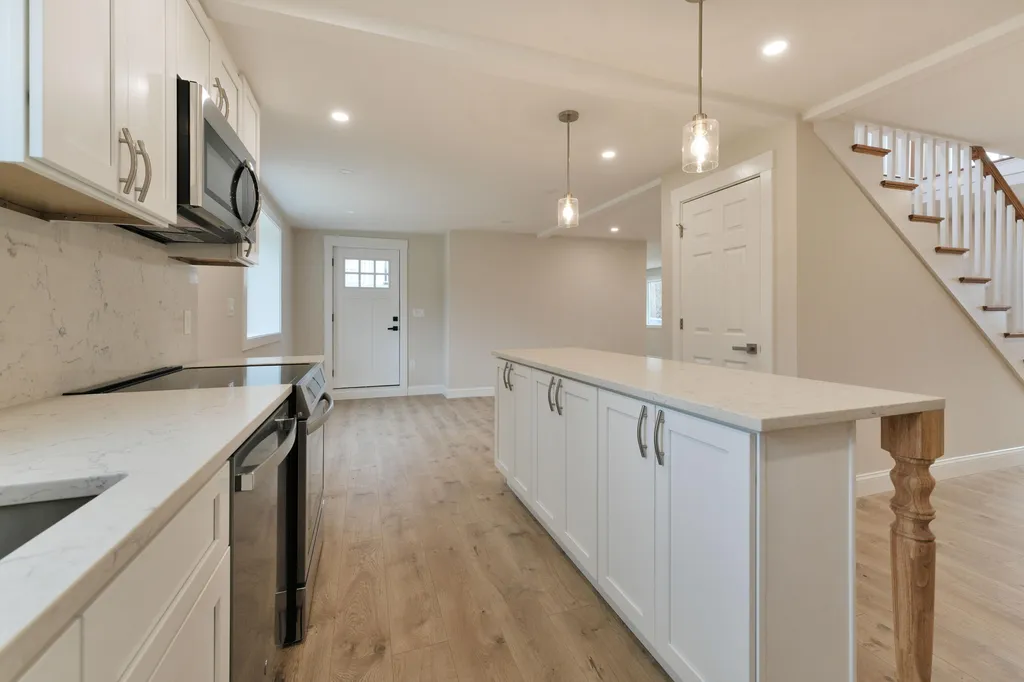 16-18 Ash Point Road Harpswell ME 04079