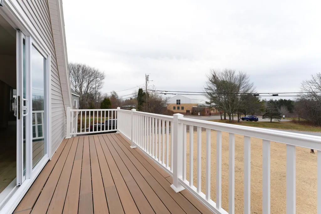 16-18 Ash Point Road Harpswell ME 04079