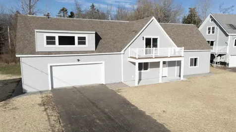 16-18 Ash Point Road Harpswell ME 04079