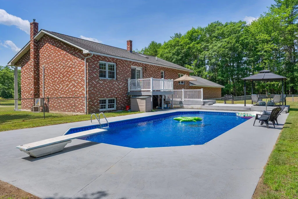 28 Edgecomb Road Lisbon ME 04252