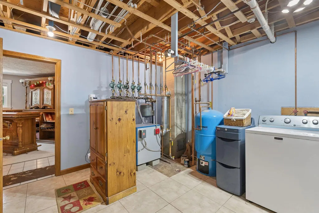 28 Edgecomb Road Lisbon ME 04252