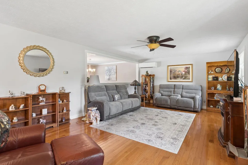 28 Edgecomb Road Lisbon ME 04252