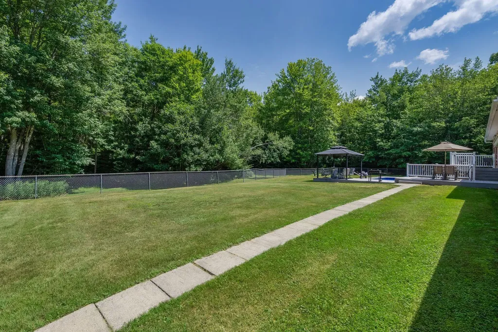 28 Edgecomb Road Lisbon ME 04252
