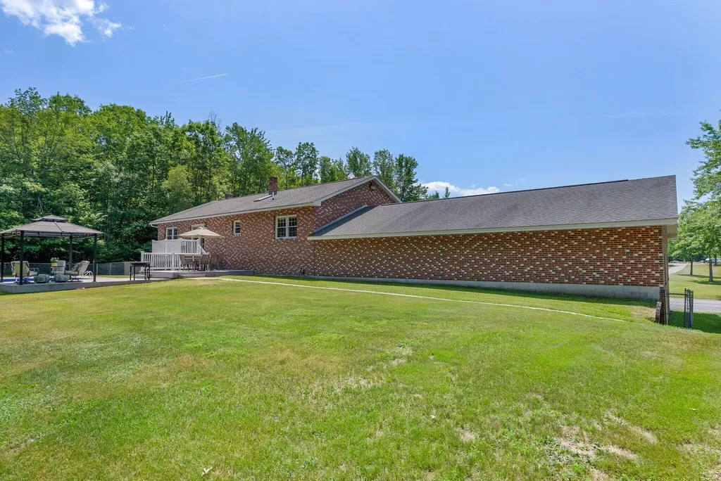 28 Edgecomb Road Lisbon ME 04252