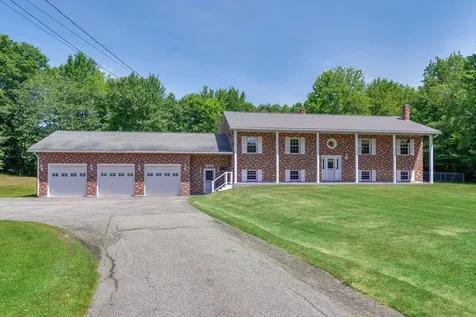 28 Edgecomb Road Lisbon ME 04252