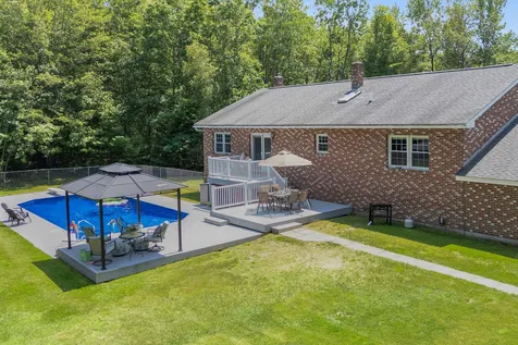 28 Edgecomb Road Lisbon ME 04252