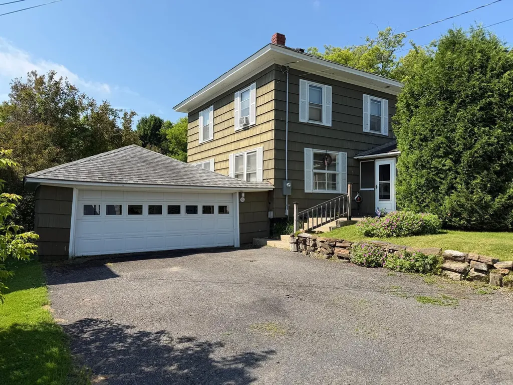 10 York Street Mars Hill ME 04758
