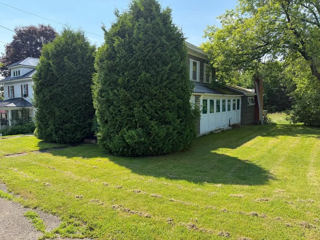 10 York Street Mars Hill ME 04758