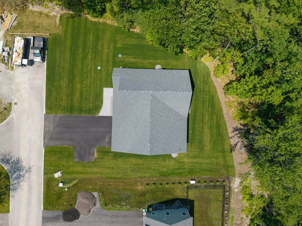 17 Jeans Way Scarborough ME 04074