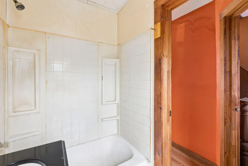 8 Vigue Street Waterville ME 04901