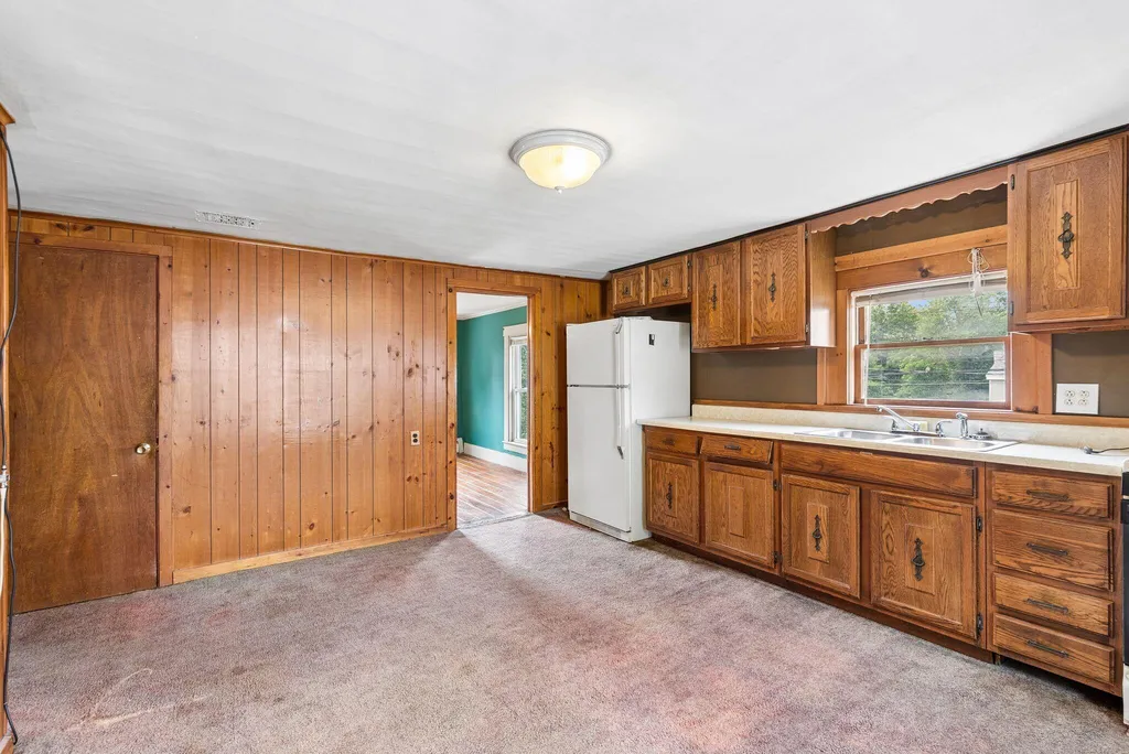 8 Vigue Street Waterville ME 04901
