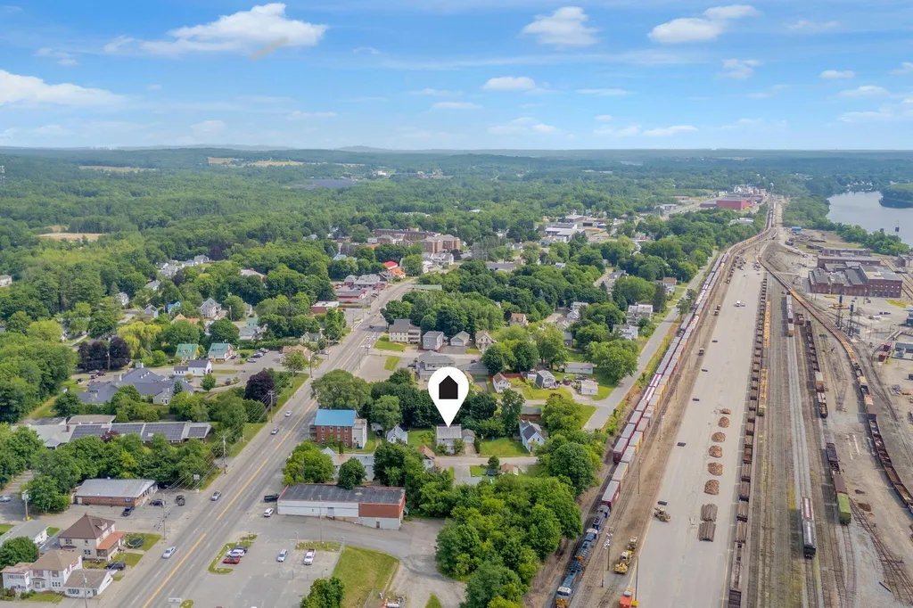 8 Vigue Street Waterville ME 04901